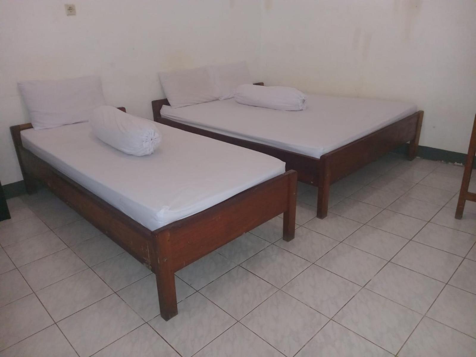 Hotel Wisata Labuan Bajo Kültér fotó