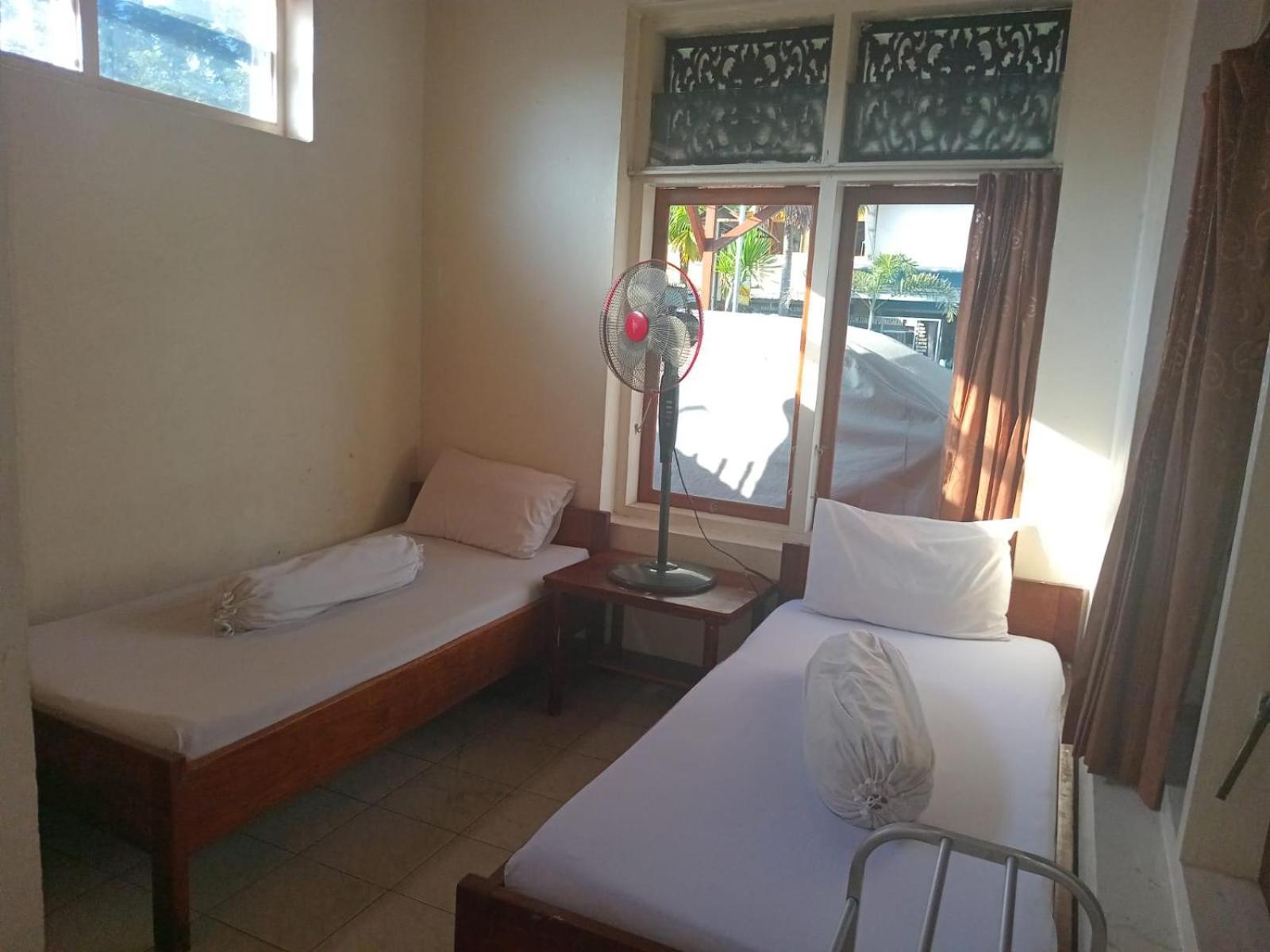 Hotel Wisata Labuan Bajo Kültér fotó