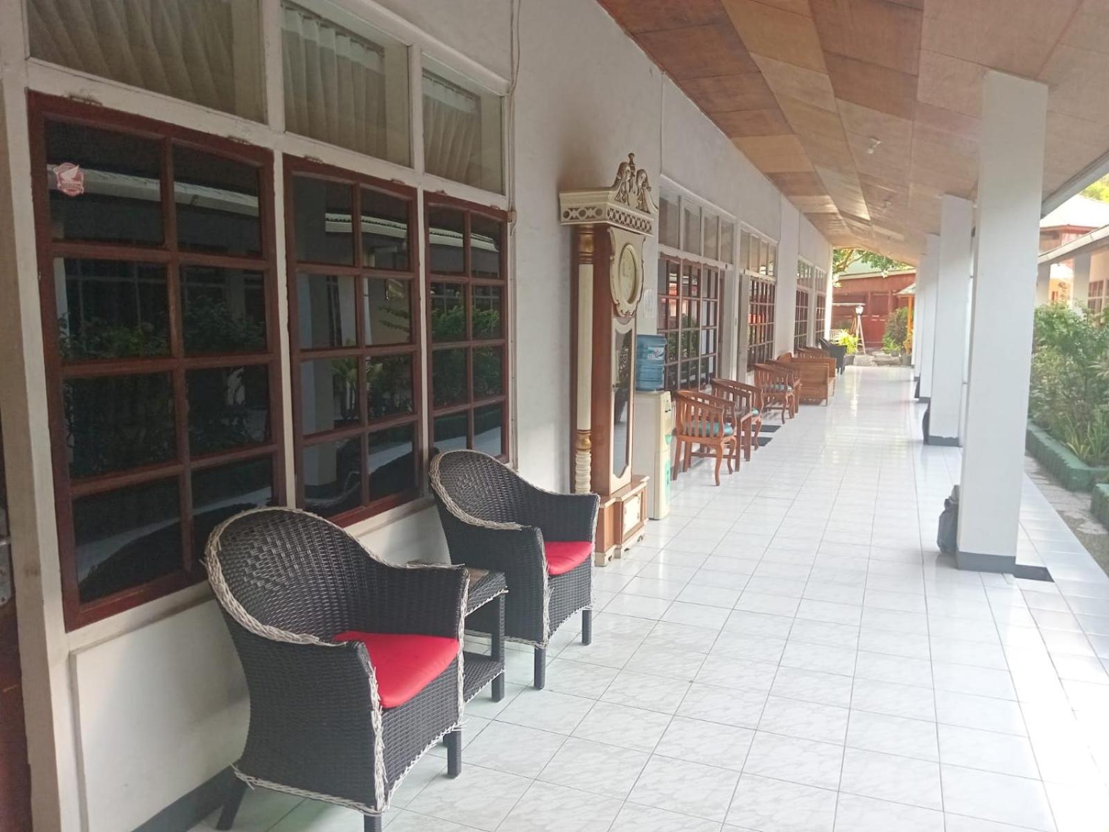Hotel Wisata Labuan Bajo Kültér fotó
